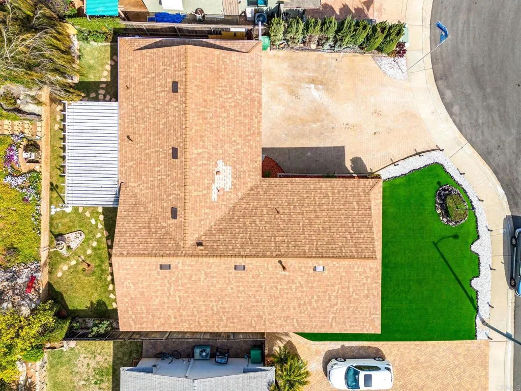 10442 Ken Ln.