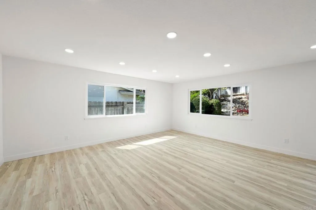 10442 Ken Ln.
