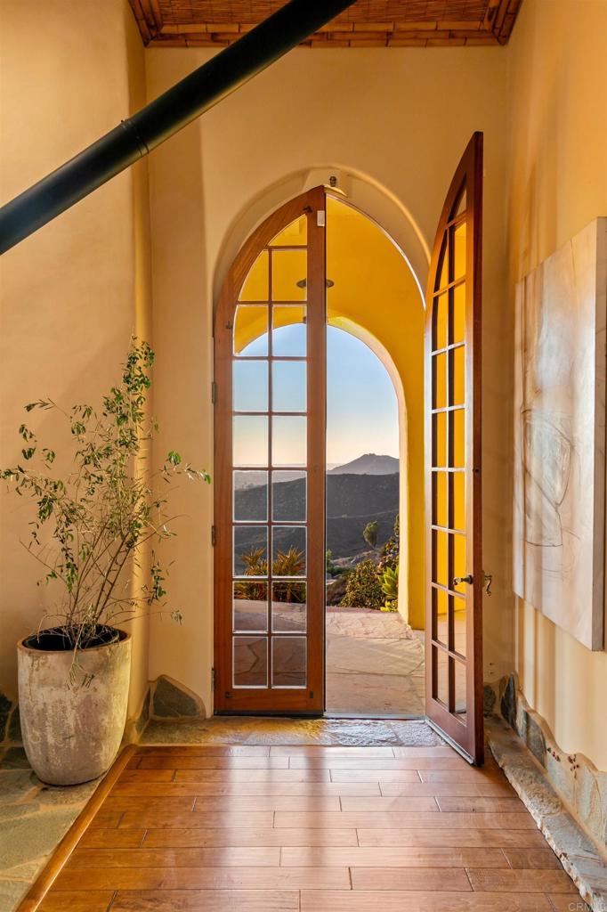 3696 Alta Loma Drive