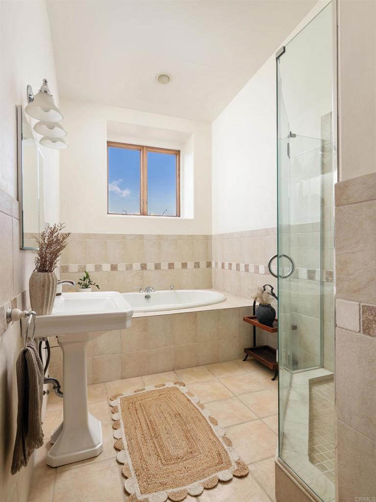 3696 Alta Loma Drive