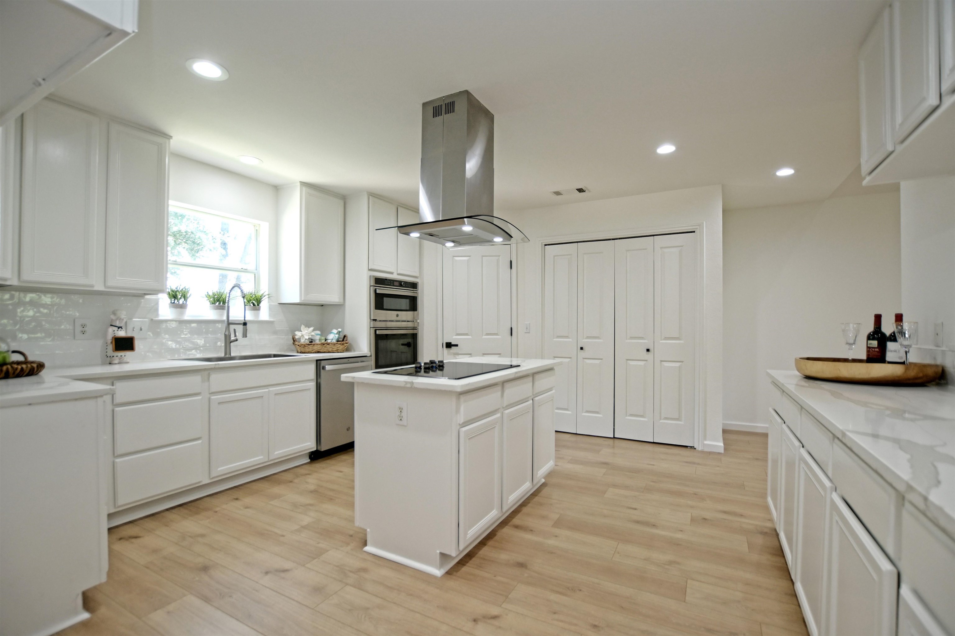 112 Ironway