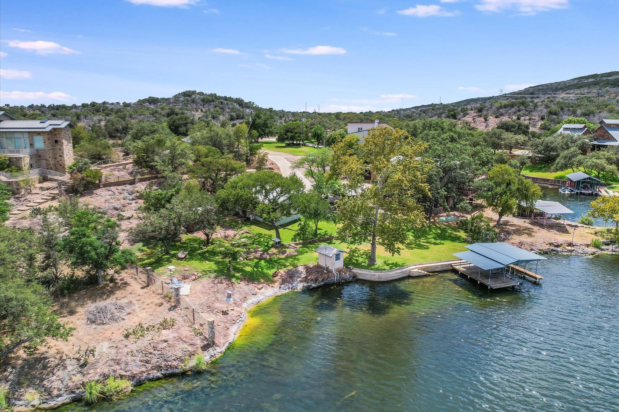 109 Roadrunner Ln