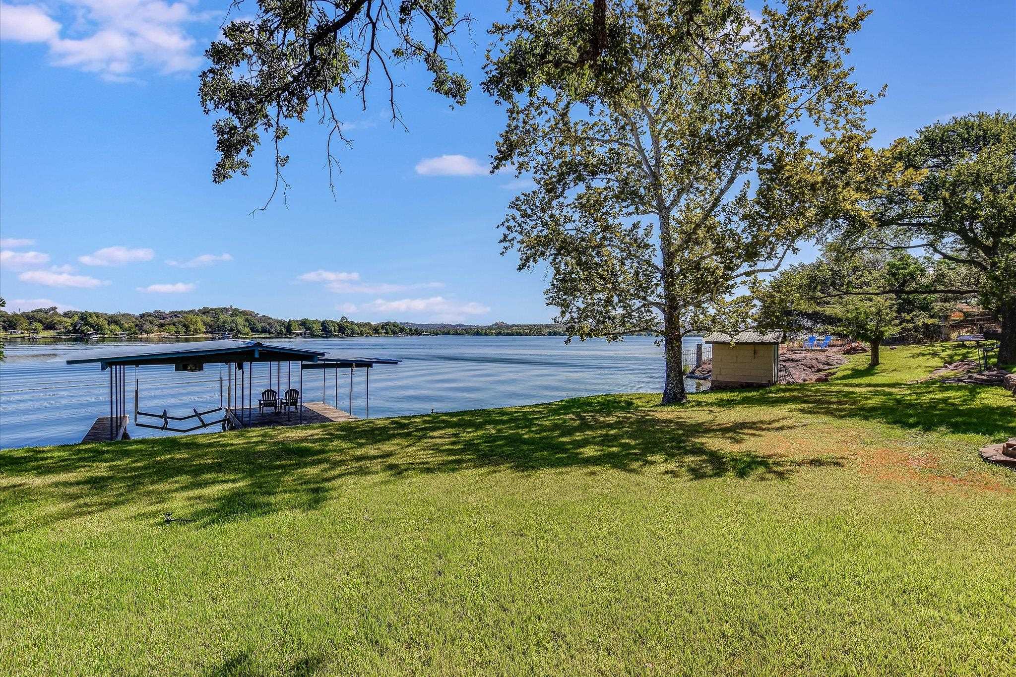 109 Roadrunner Ln