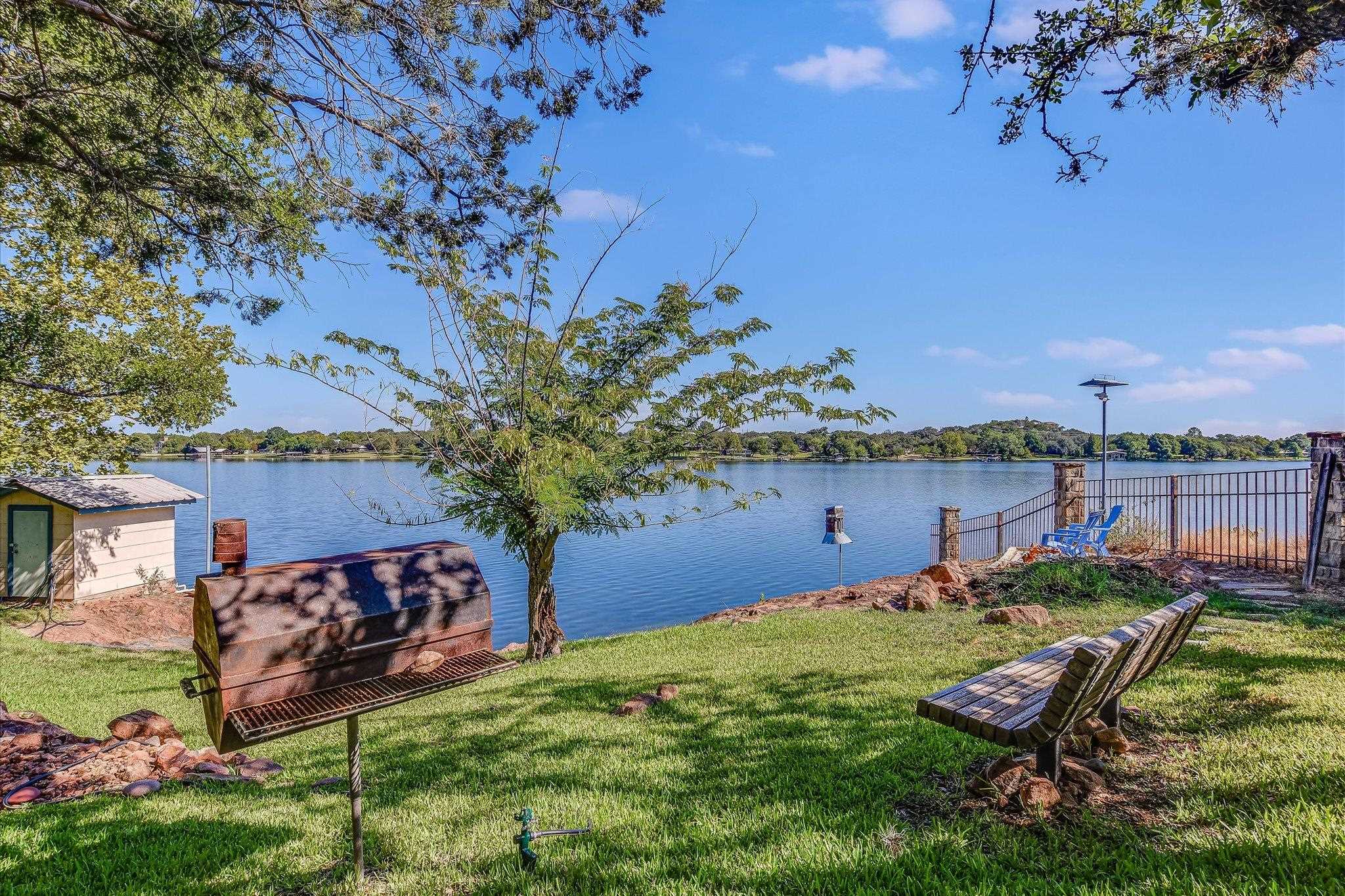 109 Roadrunner Ln