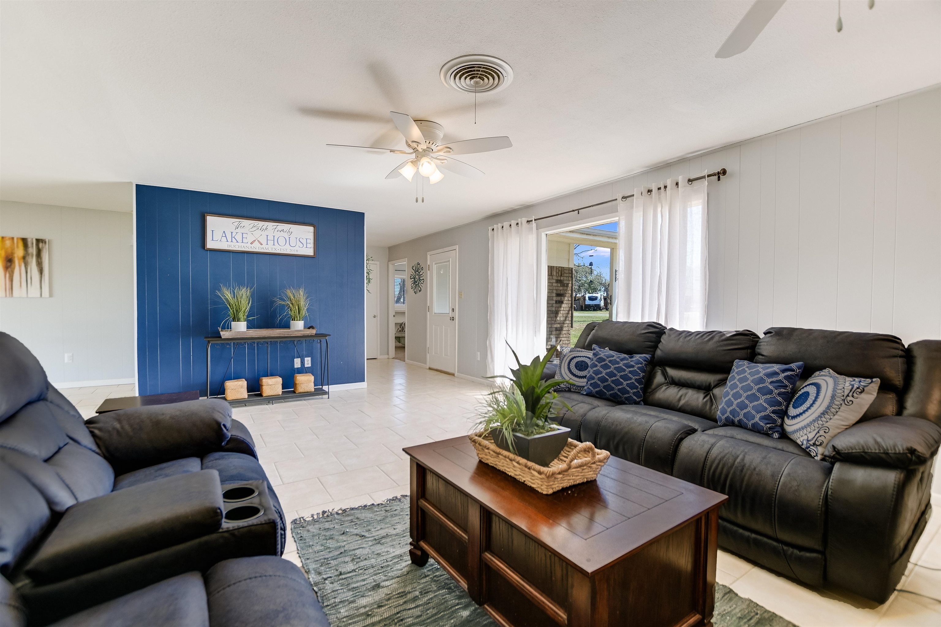 700 Golden Beach