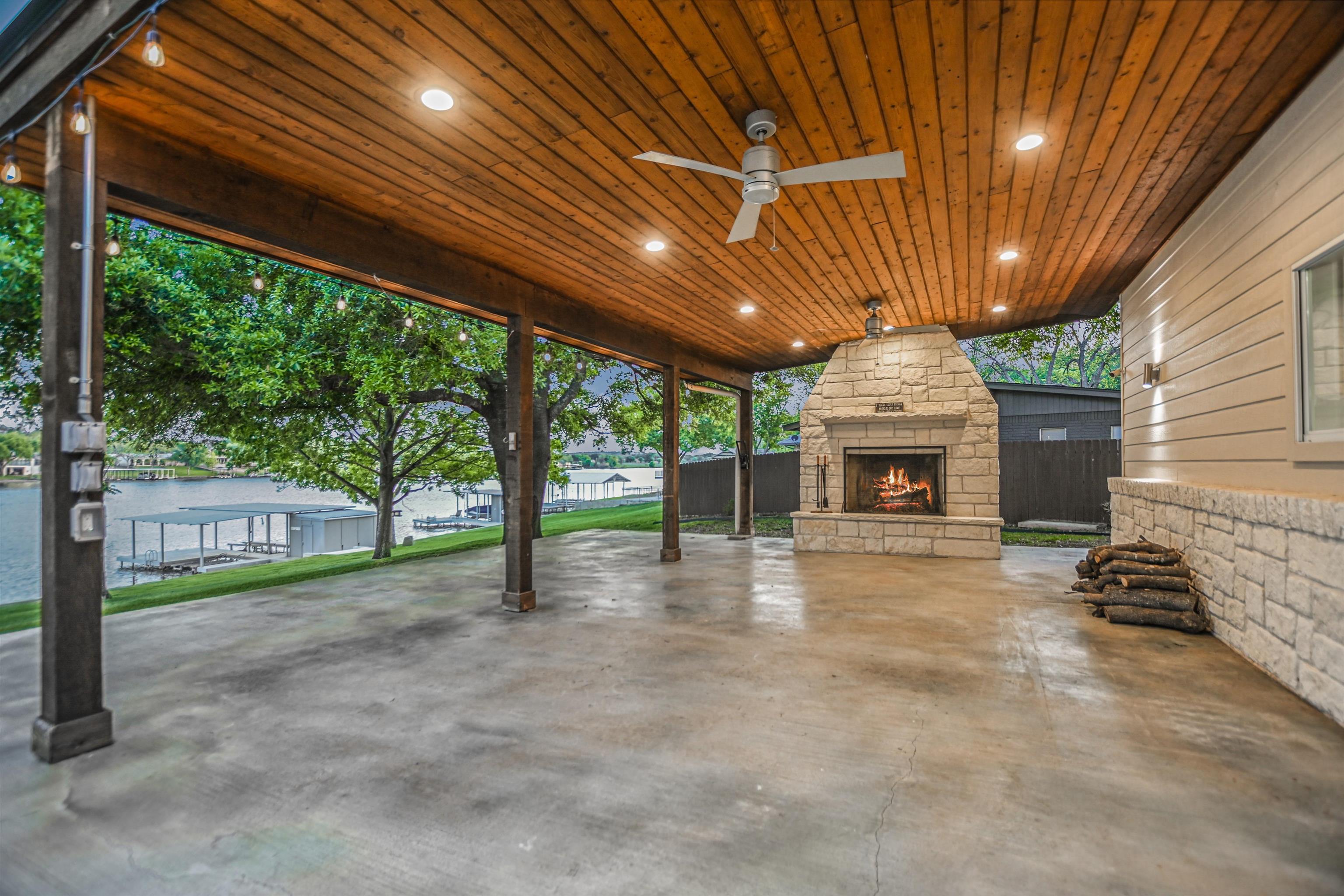 1704 Bluebonnet