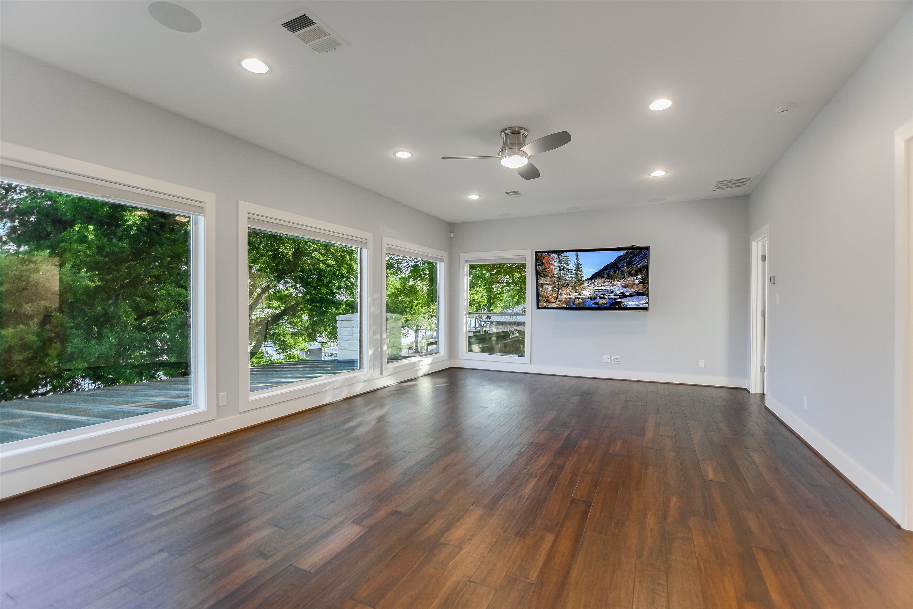 1704 Bluebonnet