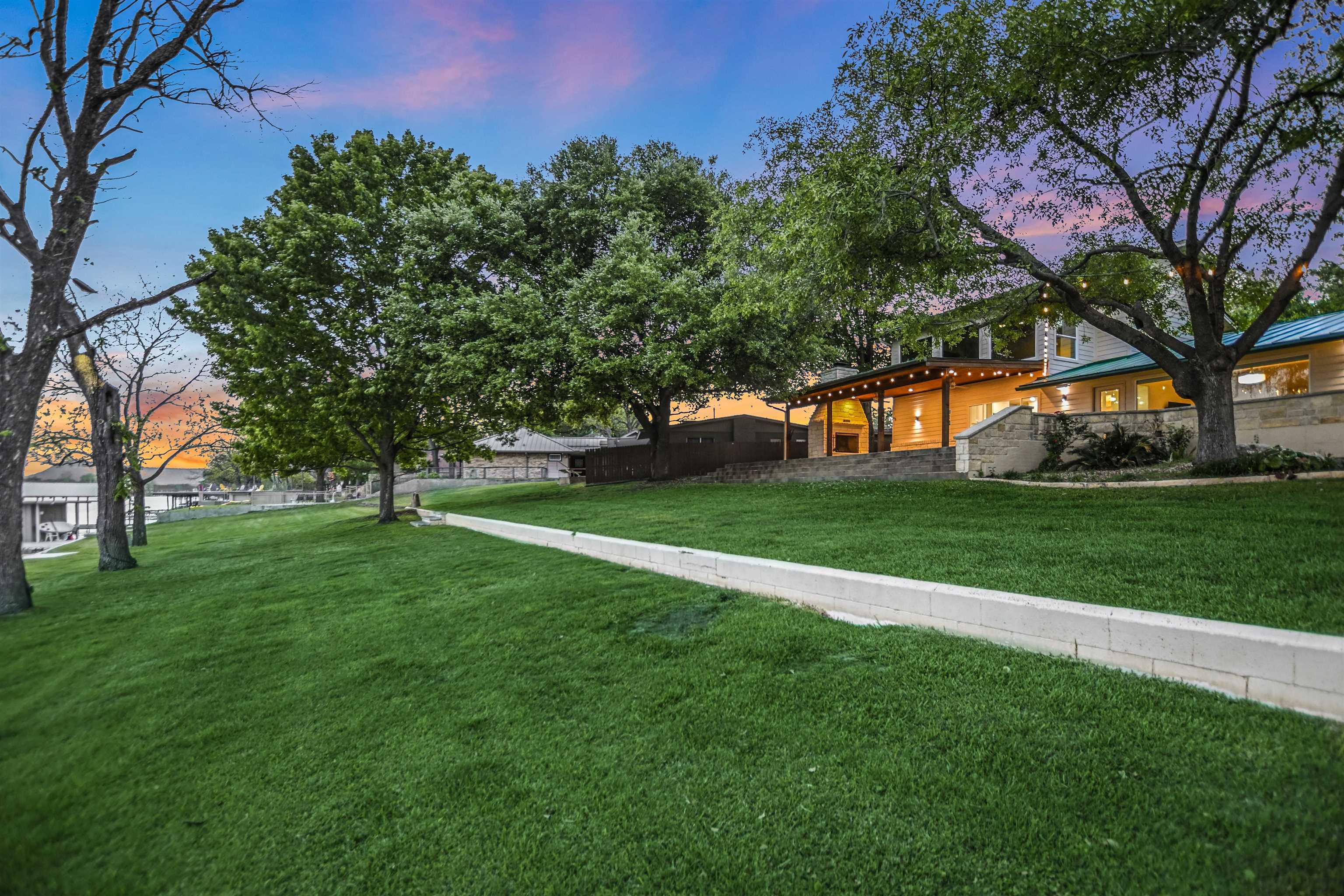 1704 Bluebonnet