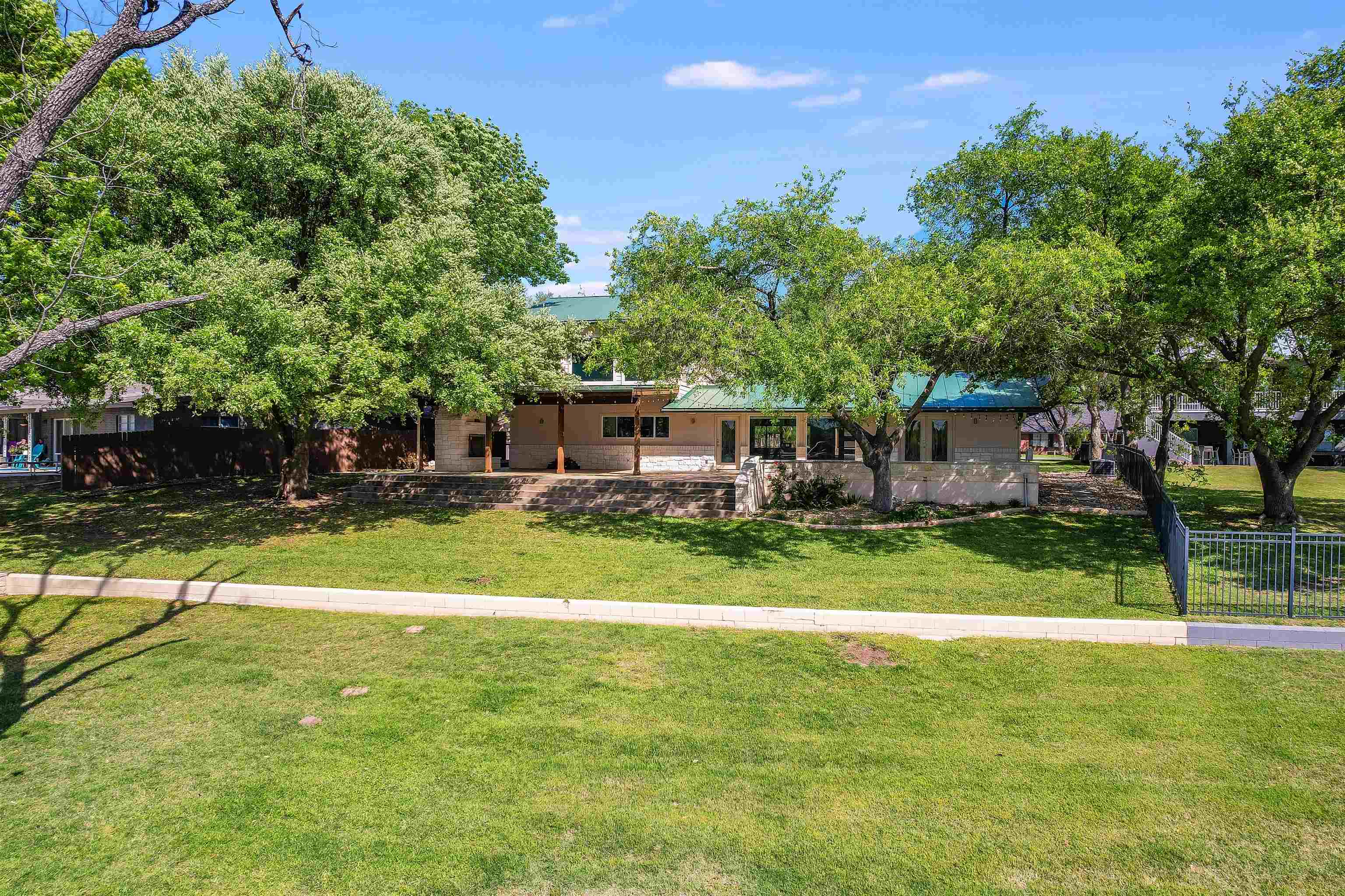 1704 Bluebonnet