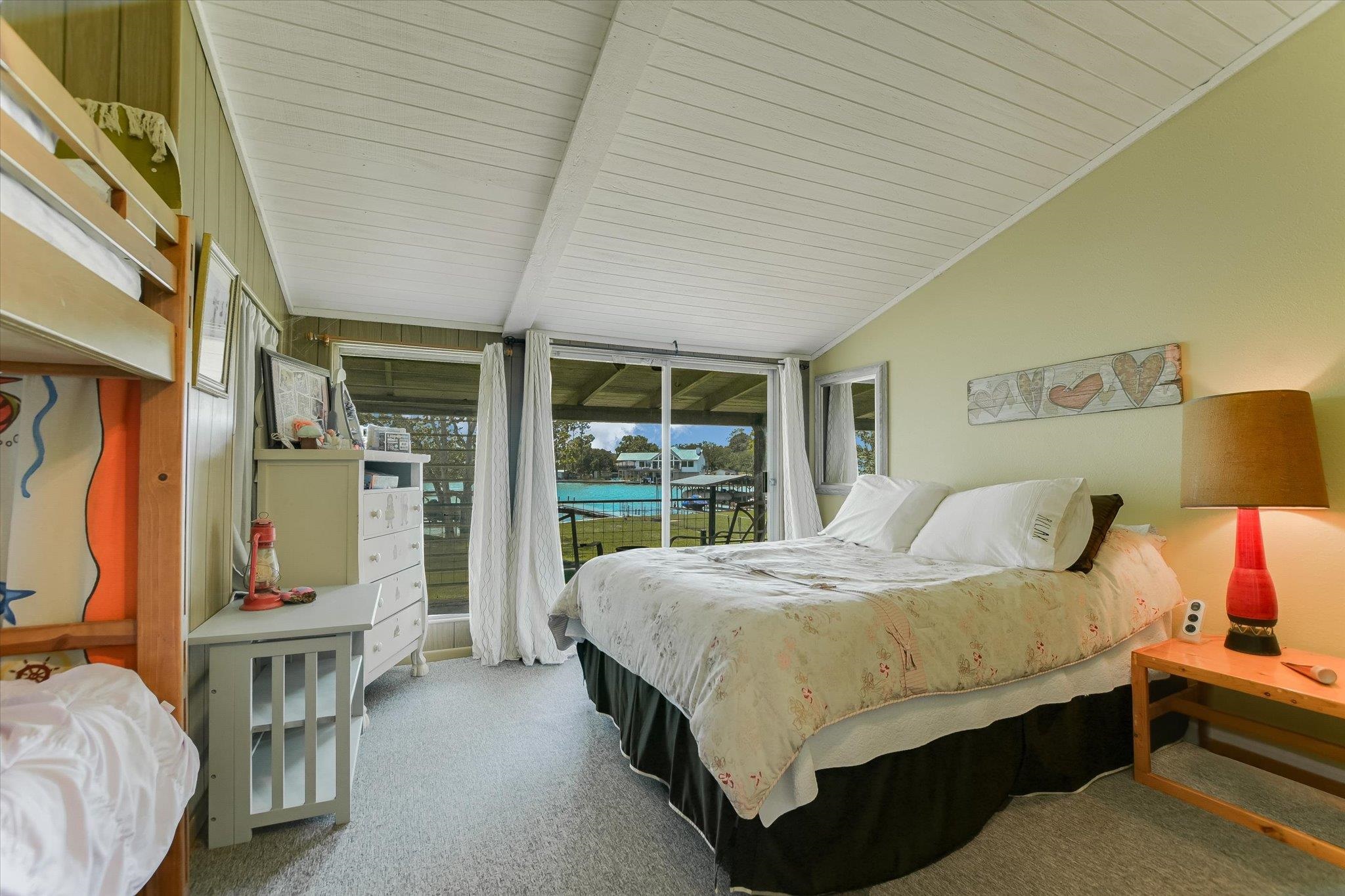 228 E Lakeshore Dr.