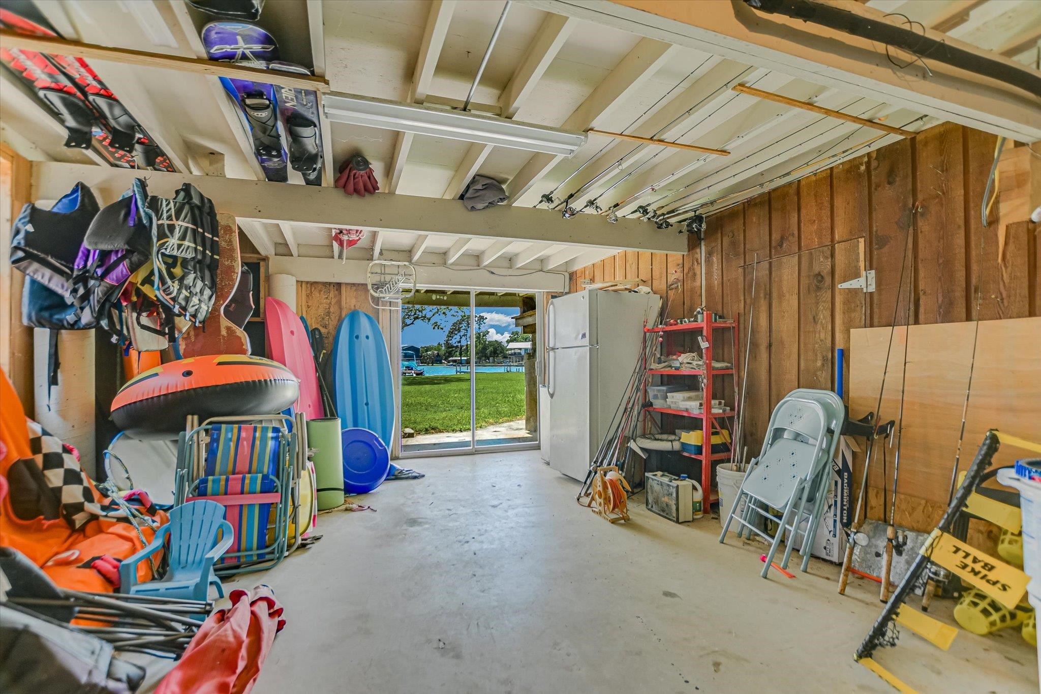 228 E Lakeshore Dr.