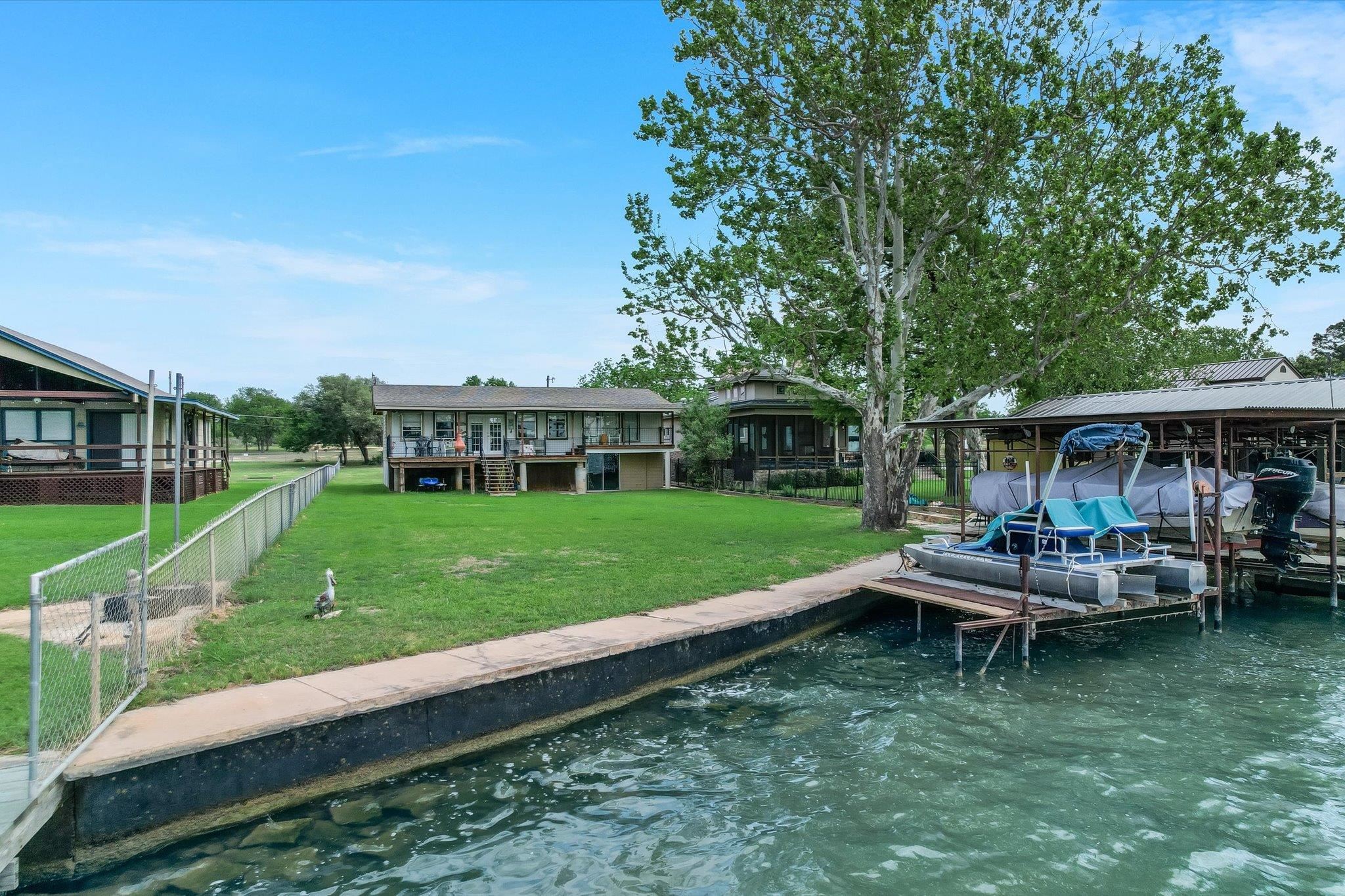 228 E Lakeshore Dr.