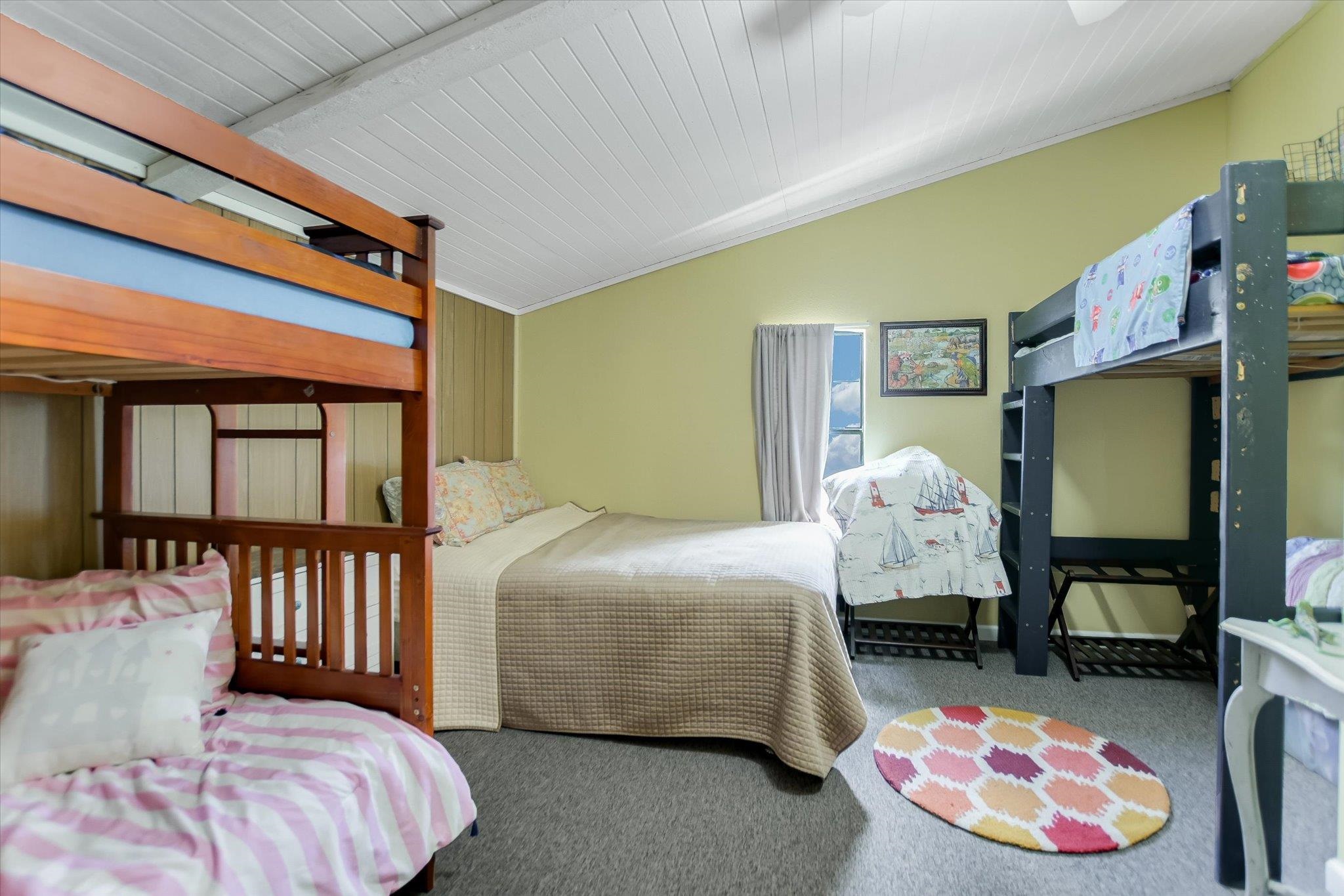 228 E Lakeshore Dr.