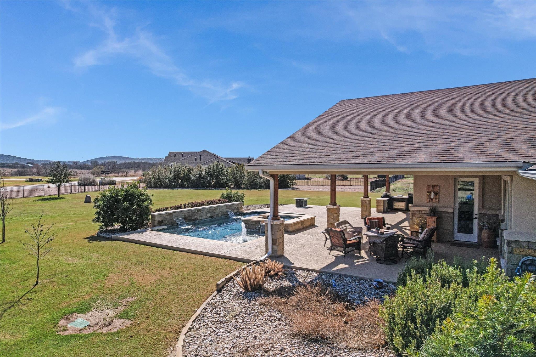 106 Rangeway Circle