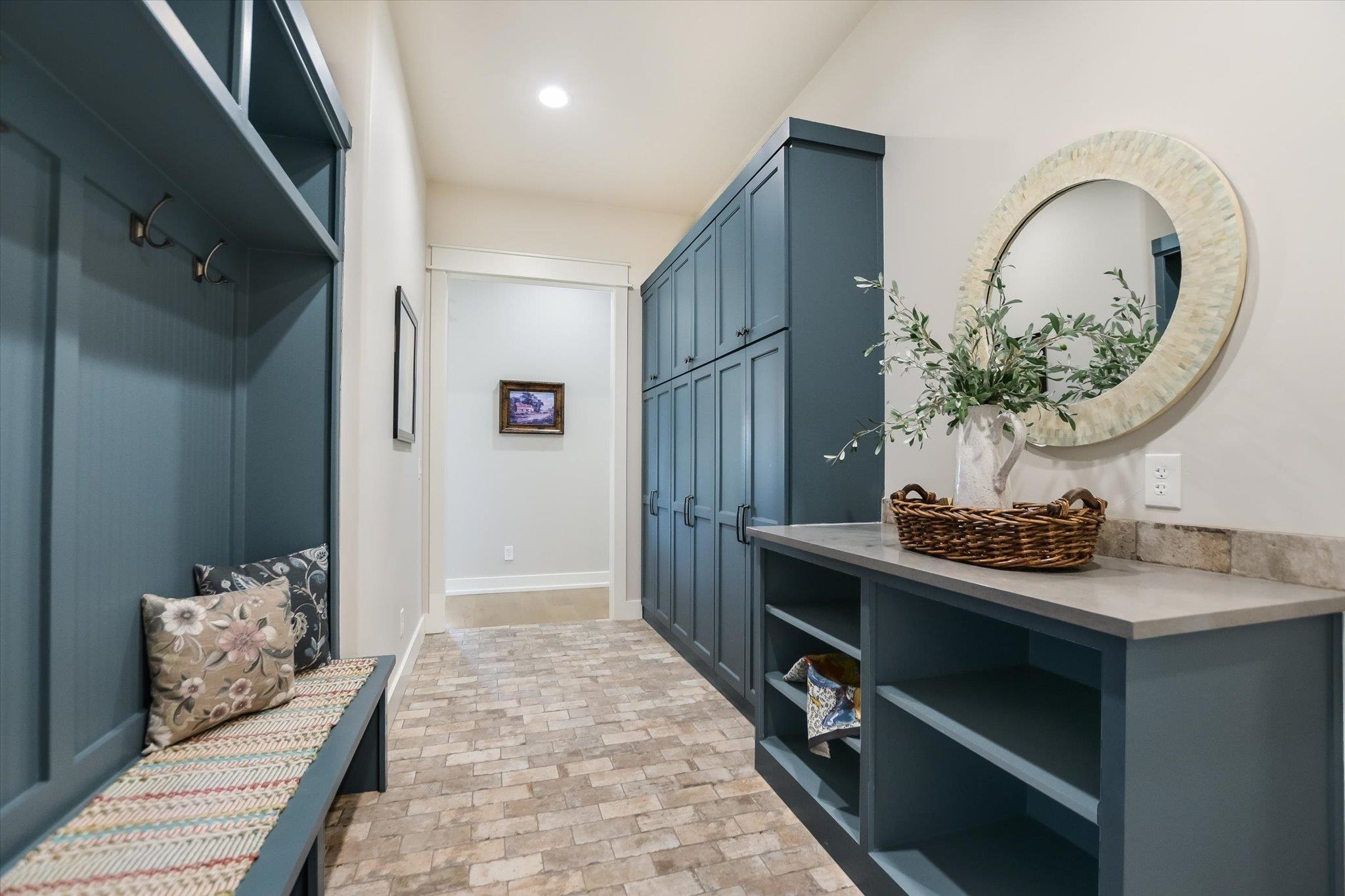 106 Rangeway Circle