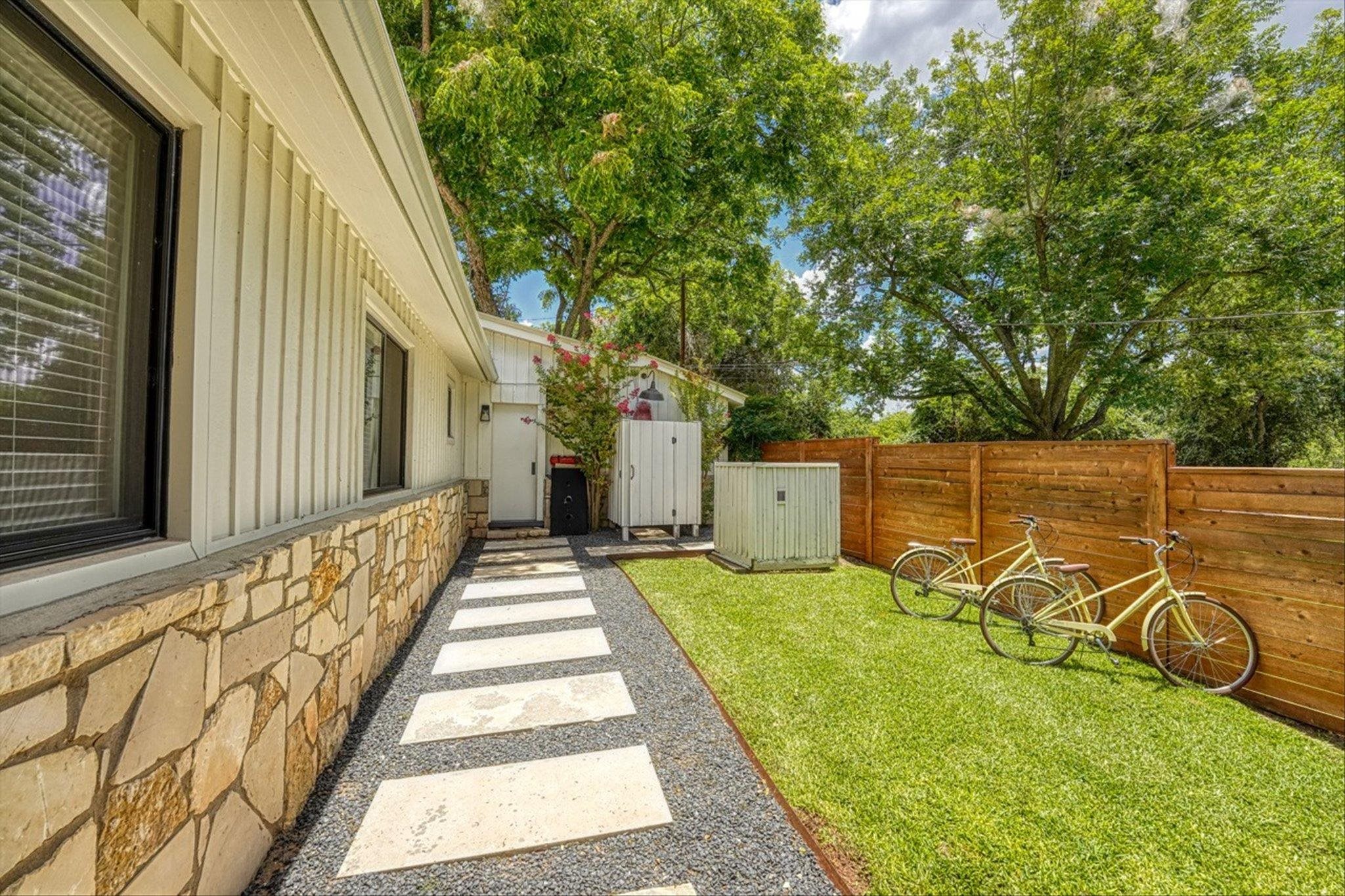 1304 S Lakeside Dr.