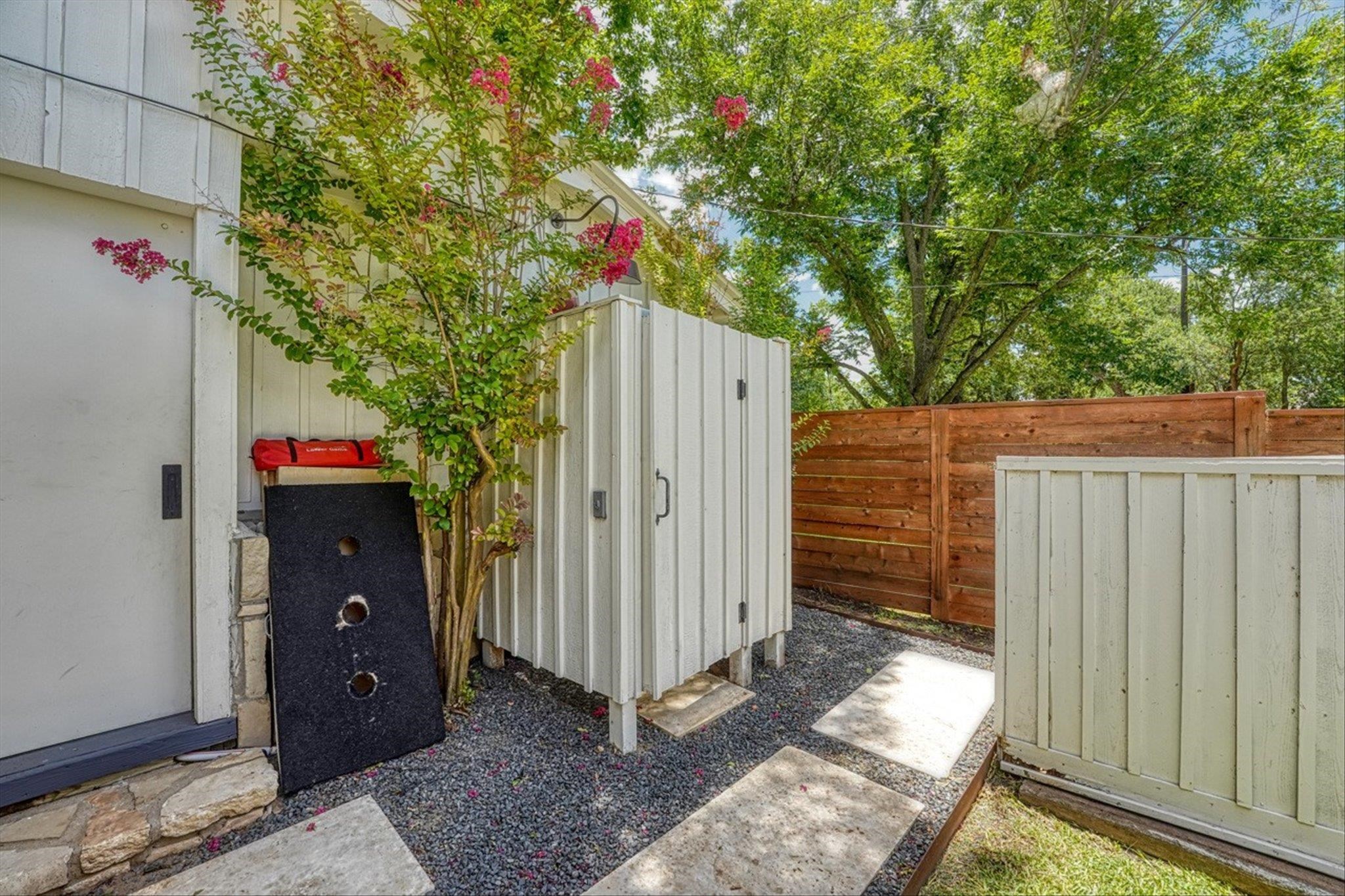 1304 S Lakeside Dr.