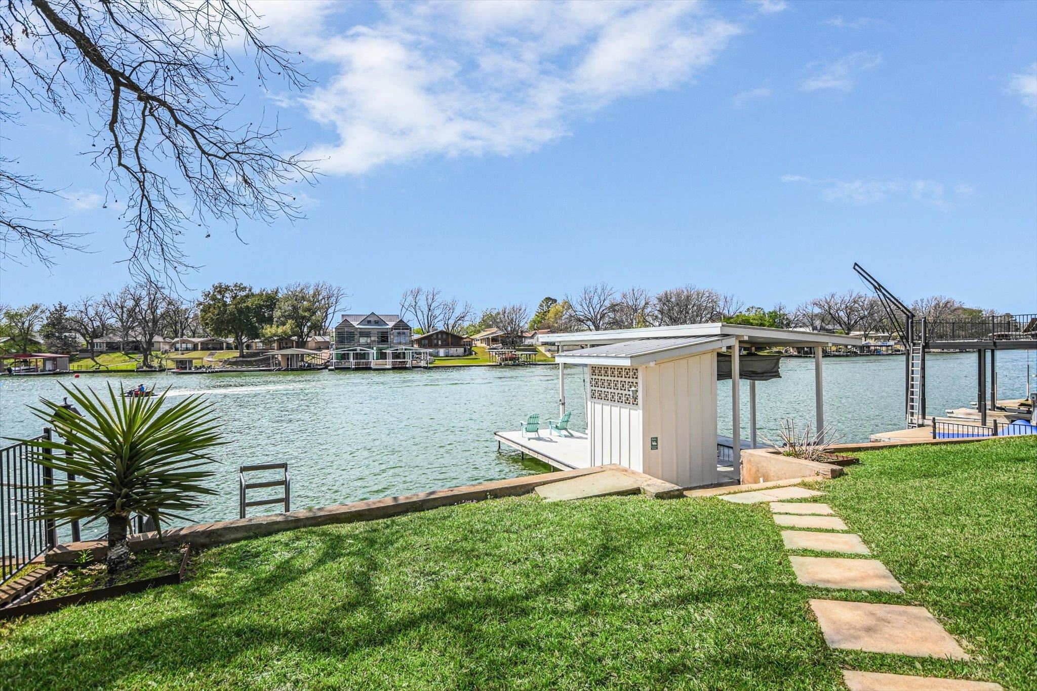 1304 S Lakeside Dr.