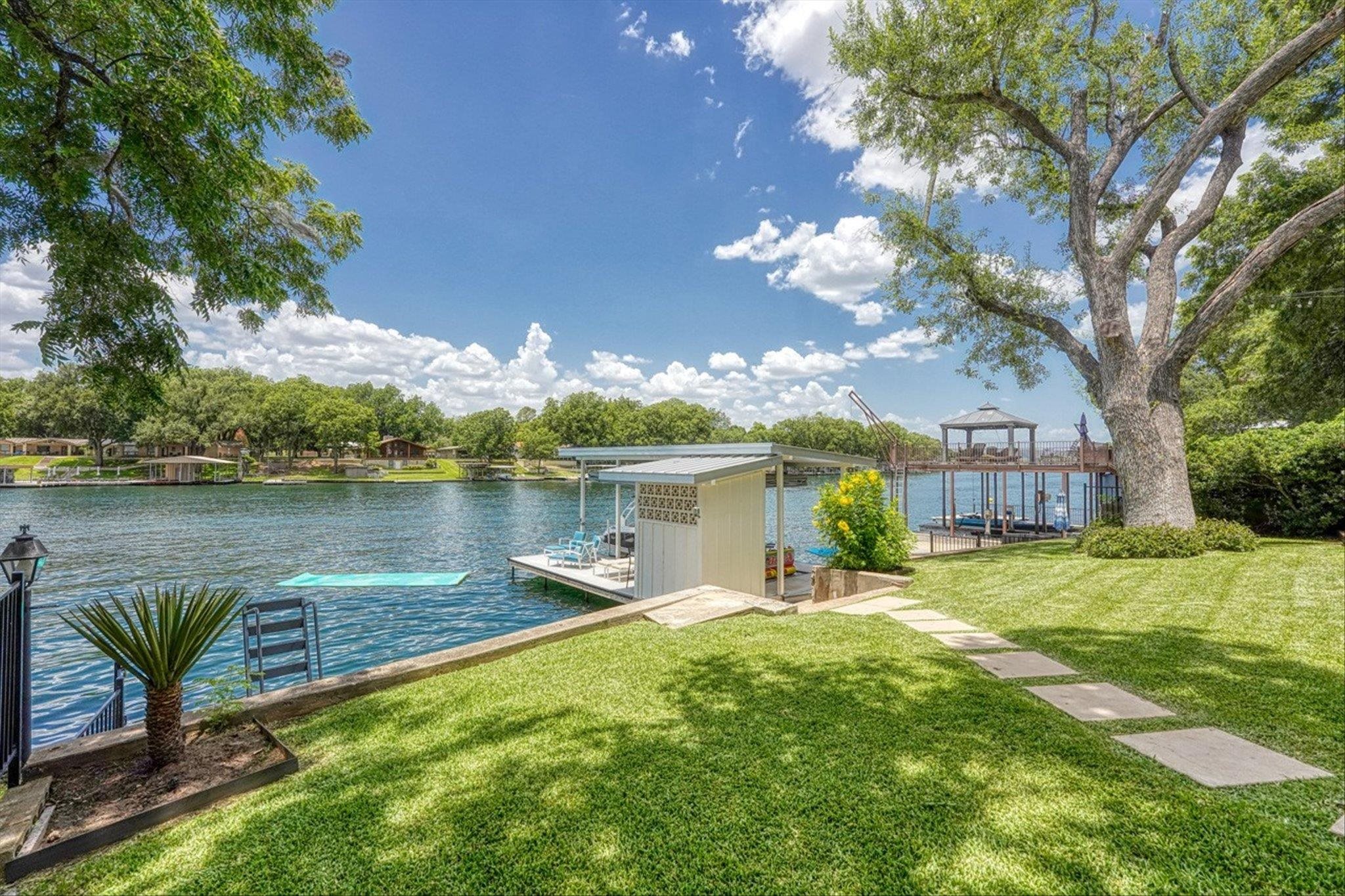 1304 S Lakeside Dr.