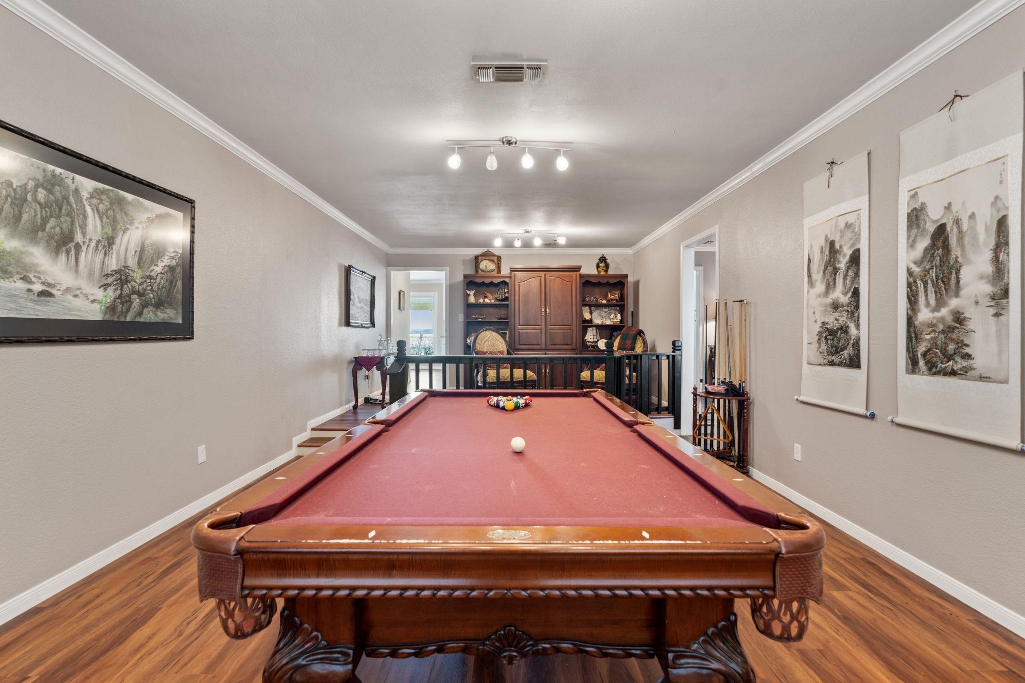960 Lakeview Dr.