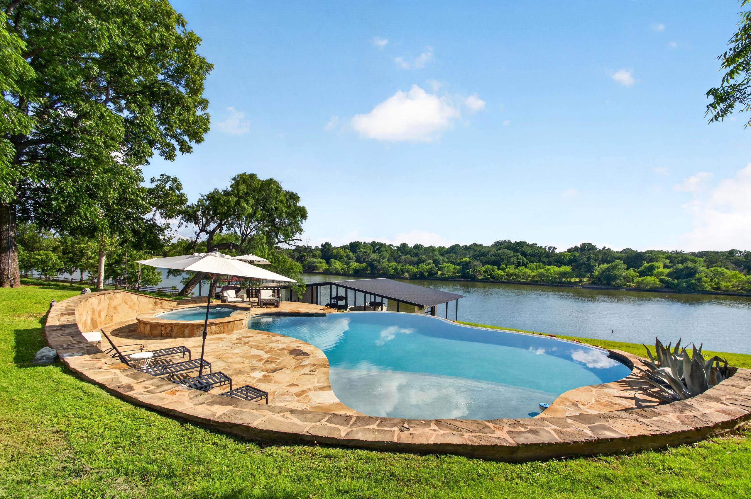 237 Waters Edge