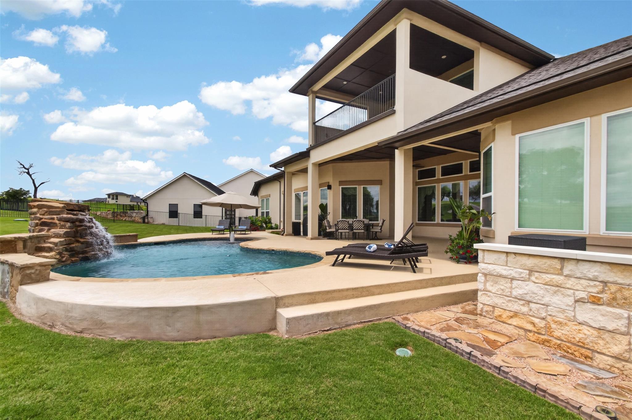 104 Far Meadow DR