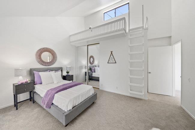 7 Lyndhurst CT