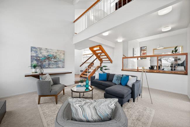 7 Lyndhurst CT