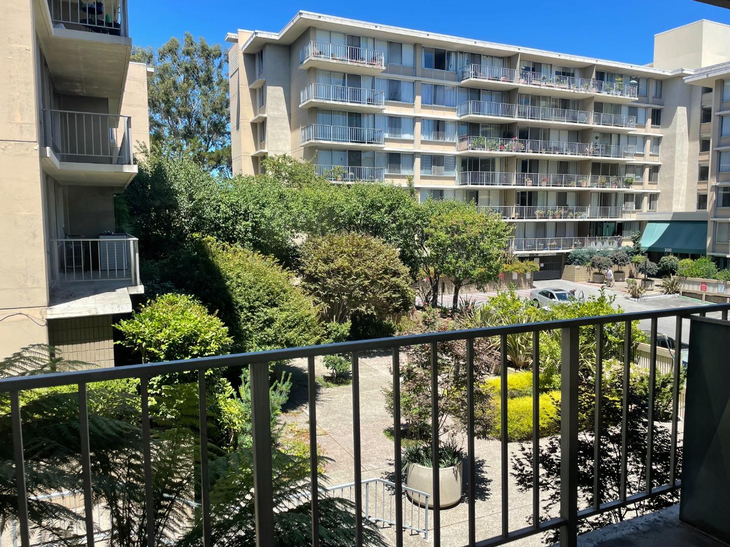 400 Davey Glen RD 4426