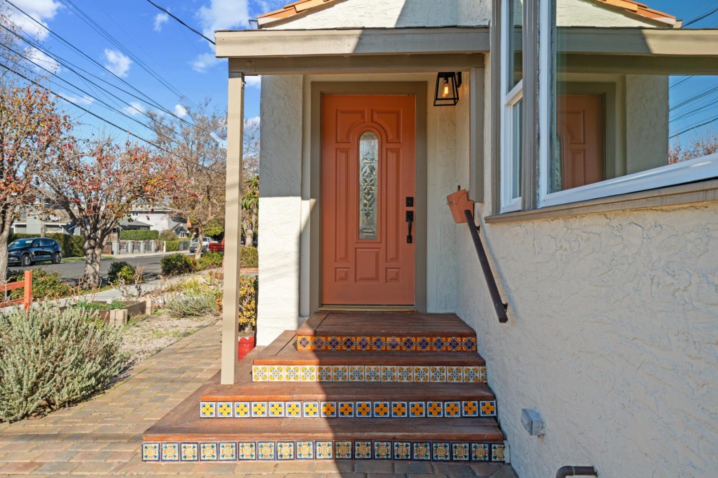 703 Cleveland ST