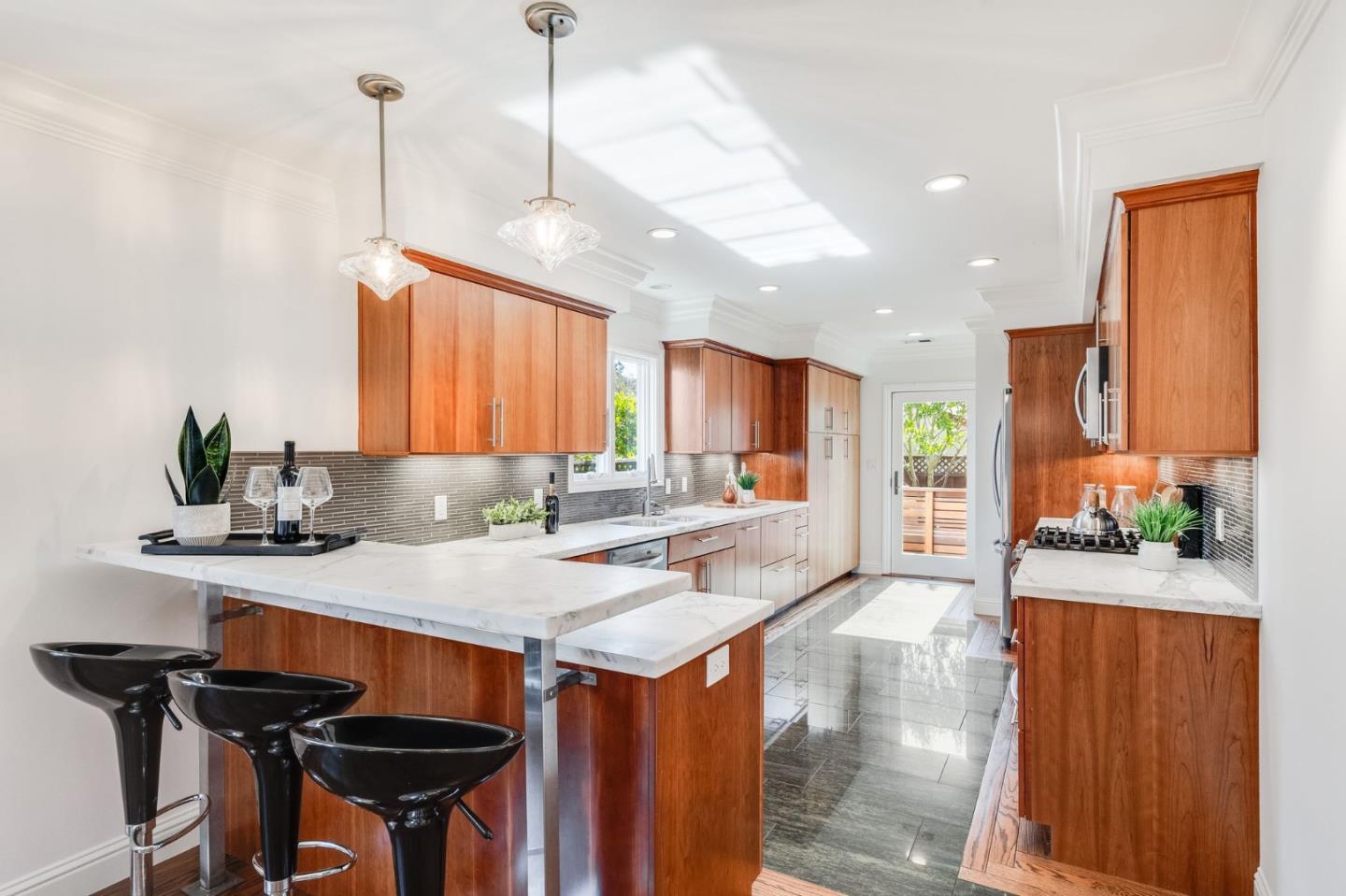 213 Garnet AVE