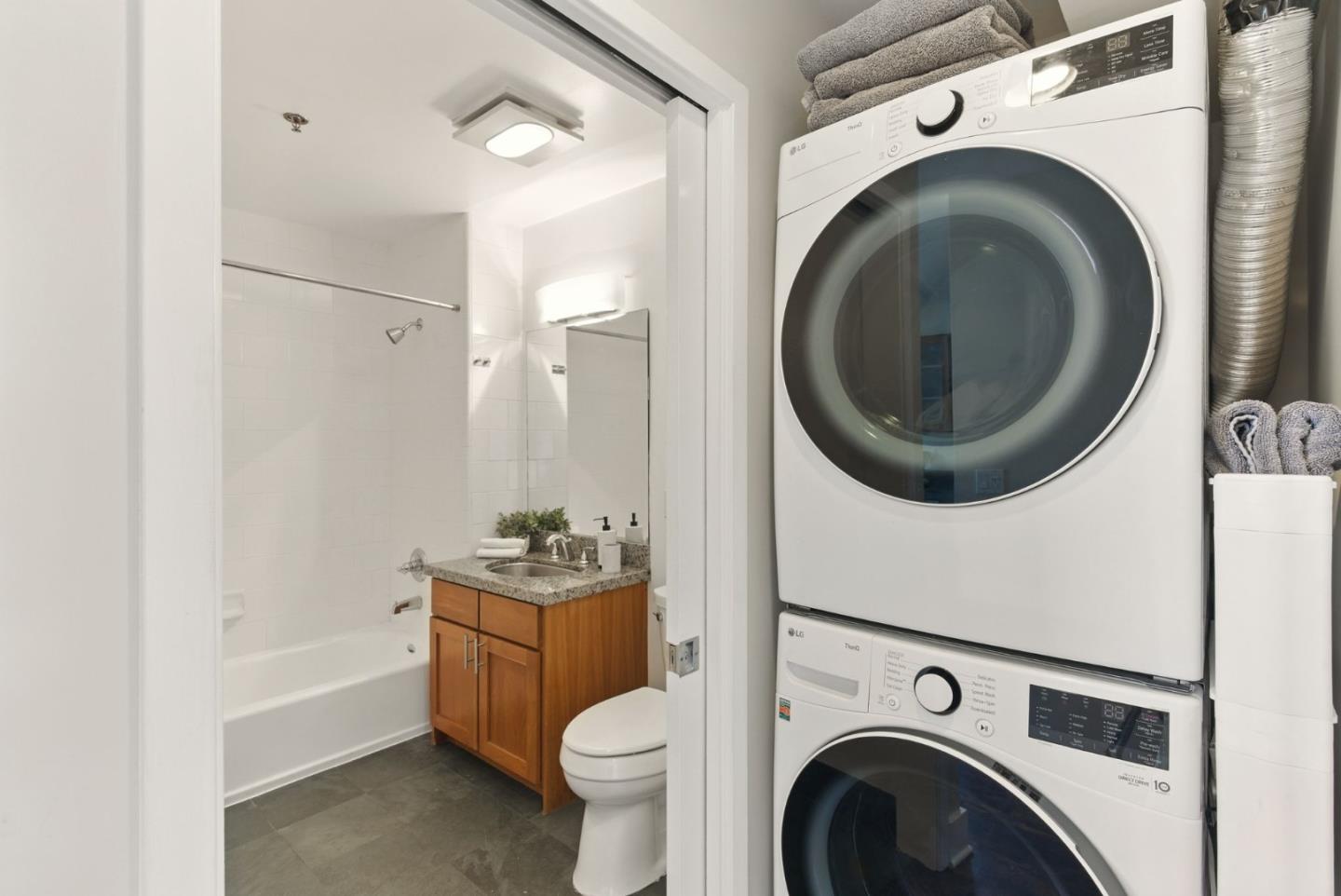 1000 Pennsylvania AVE 7