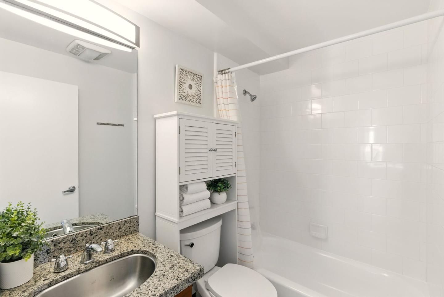 1000 Pennsylvania AVE 7