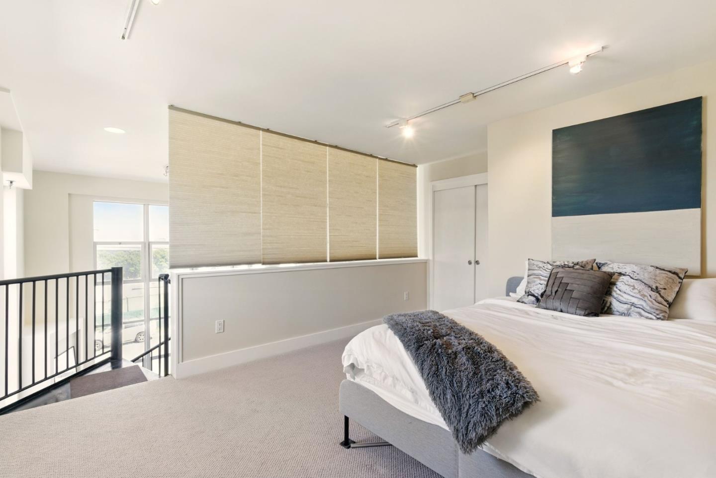 1000 Pennsylvania AVE 7