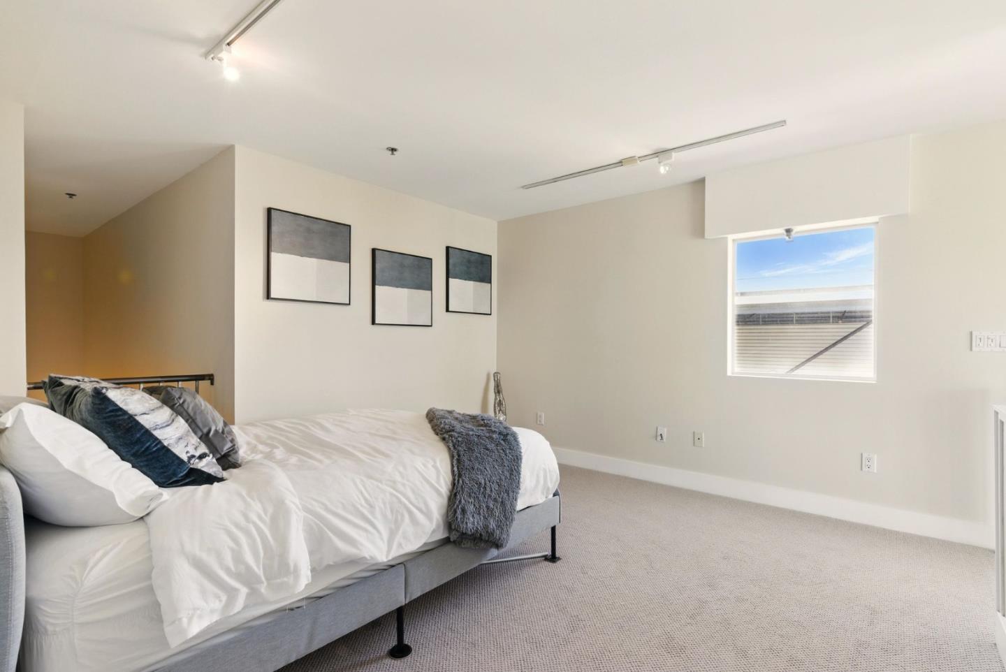 1000 Pennsylvania AVE 7