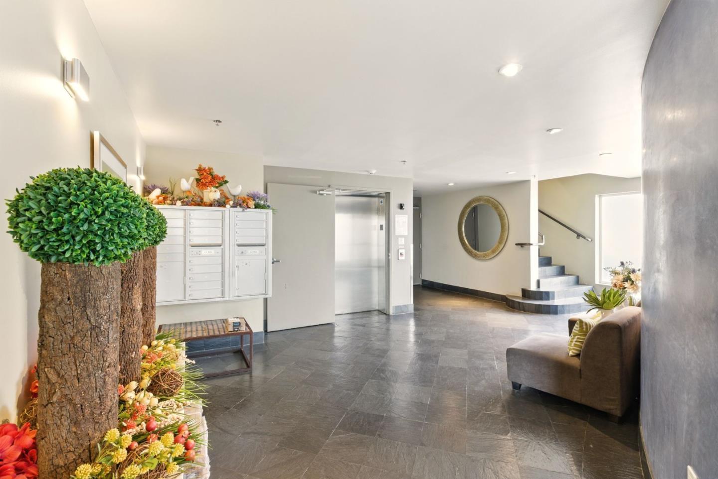 1000 Pennsylvania AVE 7