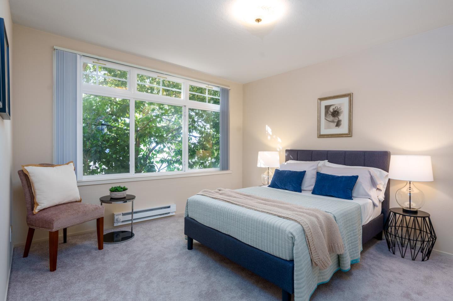 222 Laurel Street 211