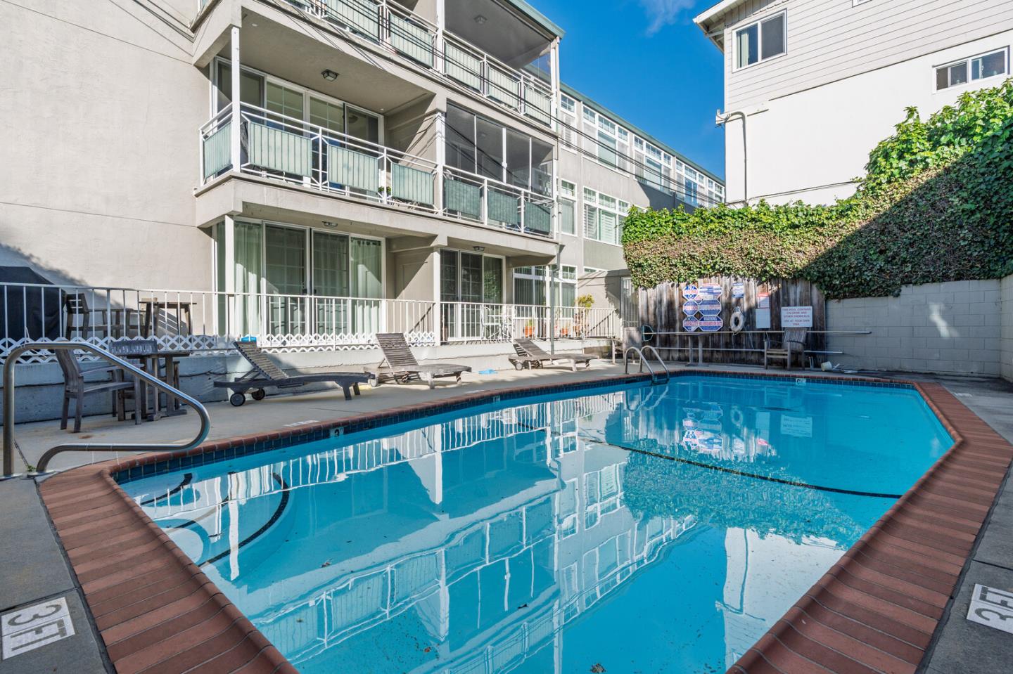 222 Laurel Street 211