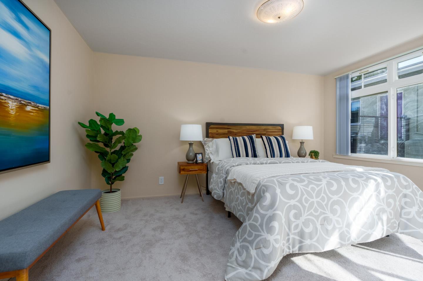 222 Laurel Street 211