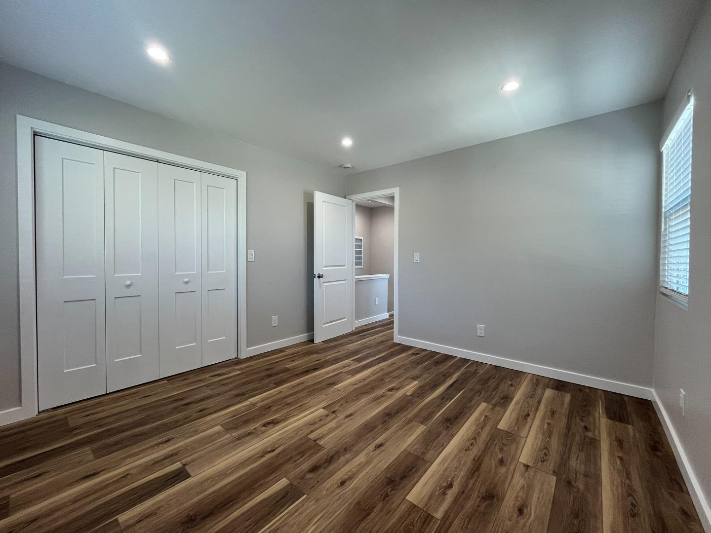 12 Greenwood Lane