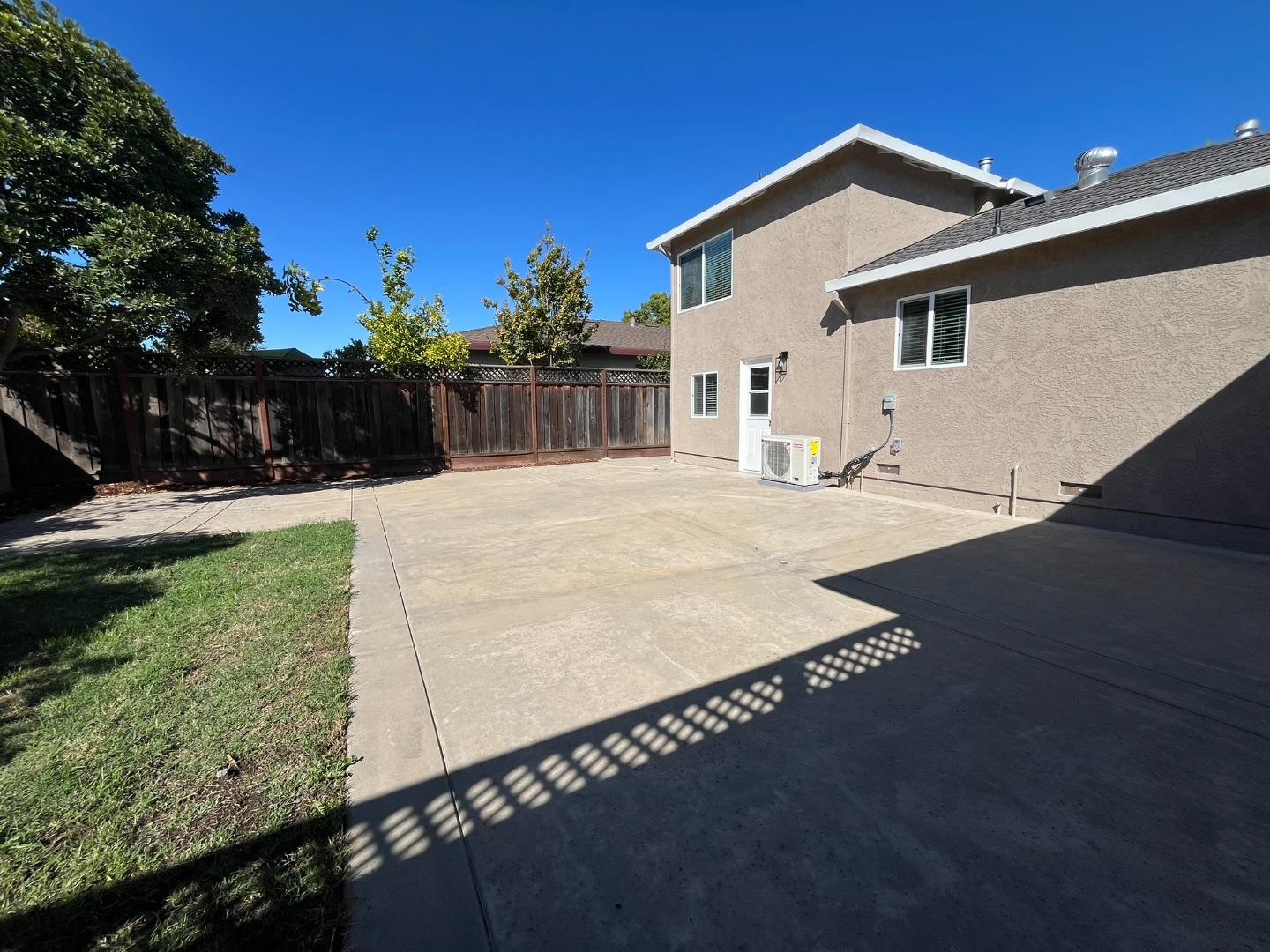 12 Greenwood Lane