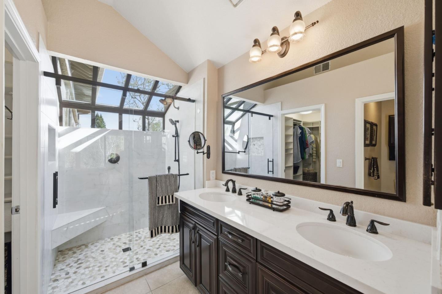 3030 Lakemont Drive 3