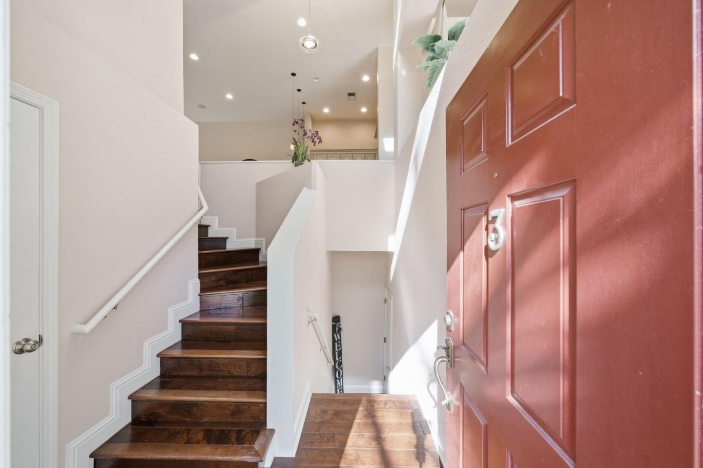 3030 Lakemont Drive 3