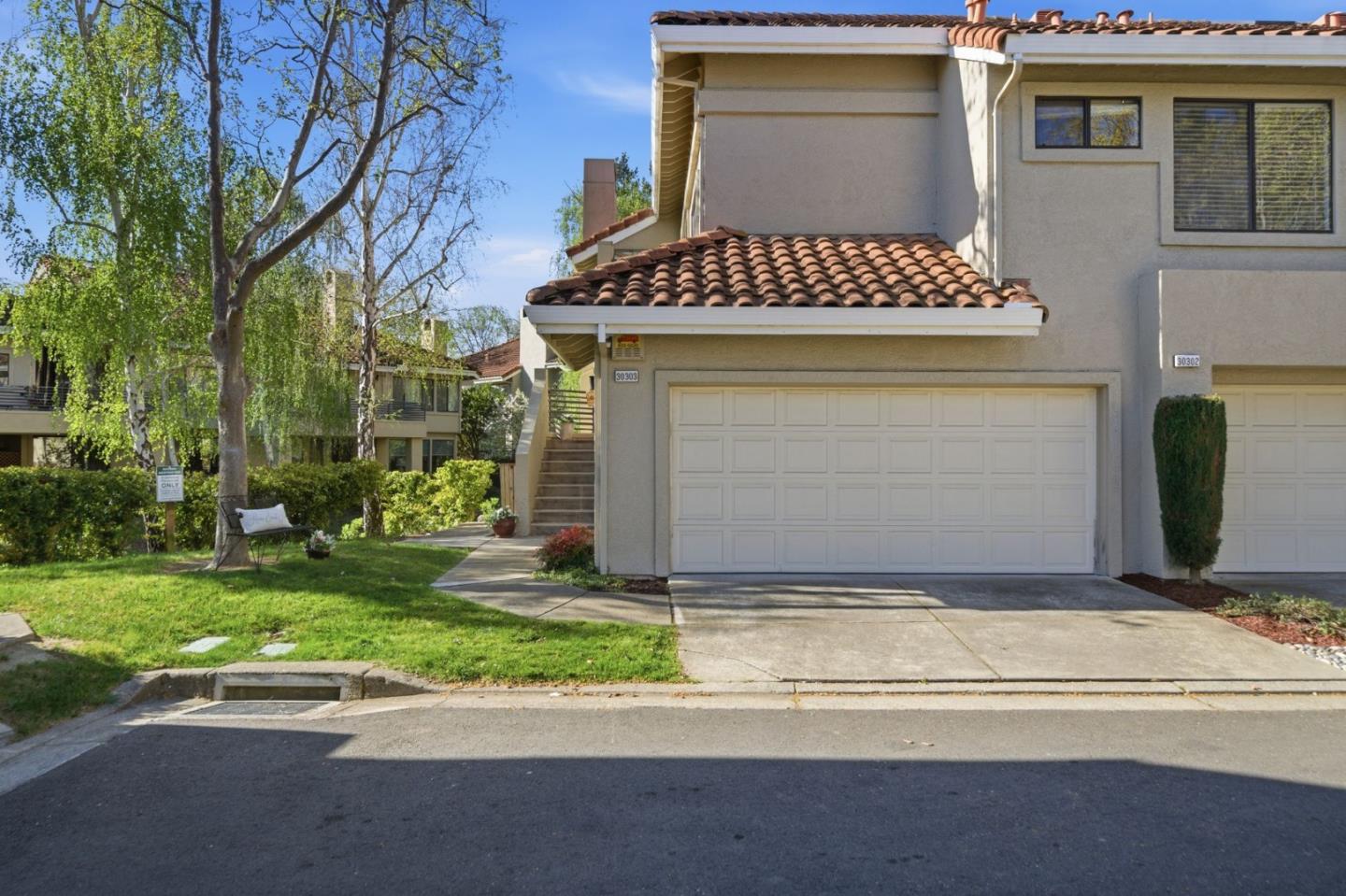 3030 Lakemont Drive 3
