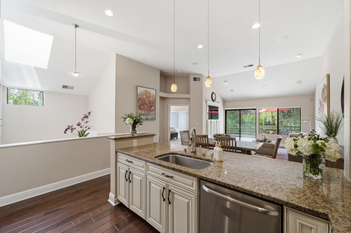 3030 Lakemont Drive 3