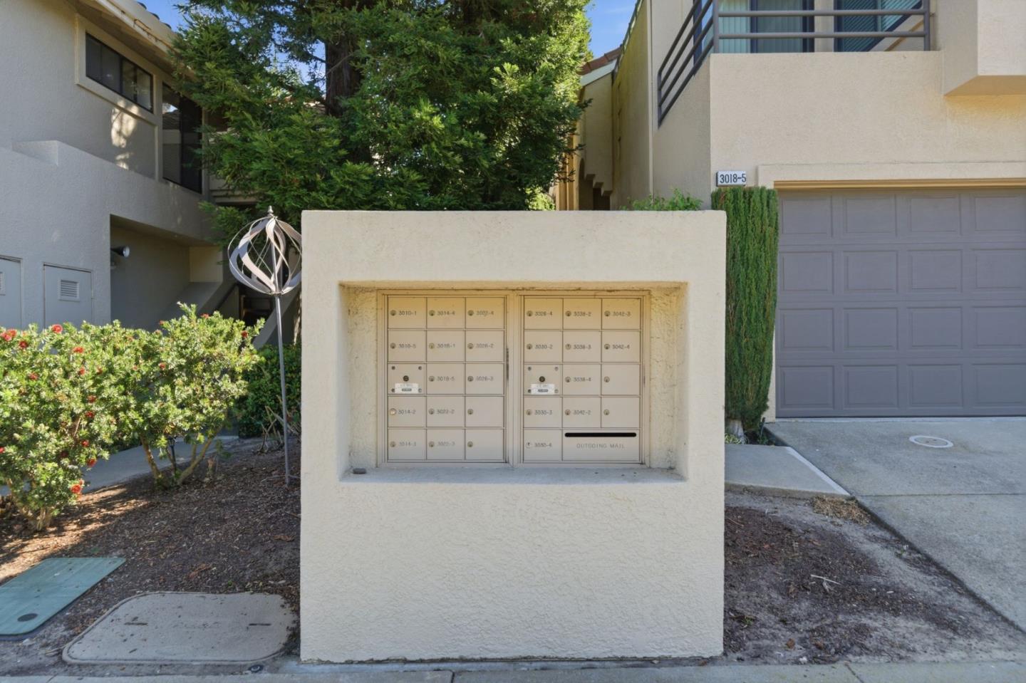 3030 Lakemont Drive 3