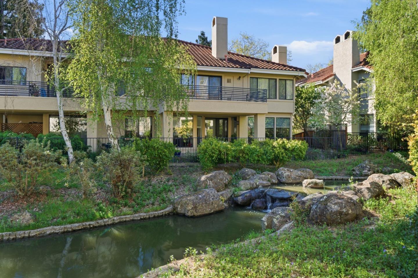 3030 Lakemont Drive 3