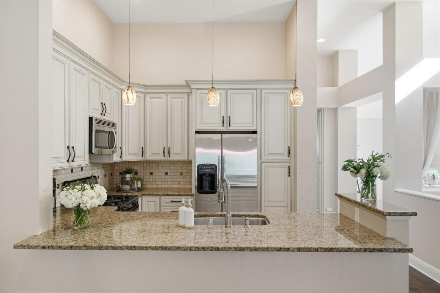 3030 Lakemont Drive 3