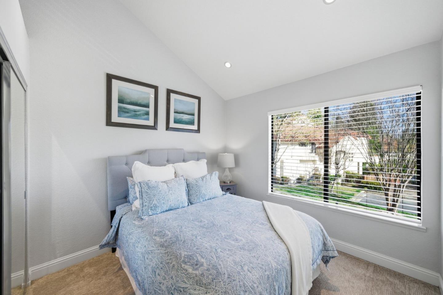 3030 Lakemont Drive 3