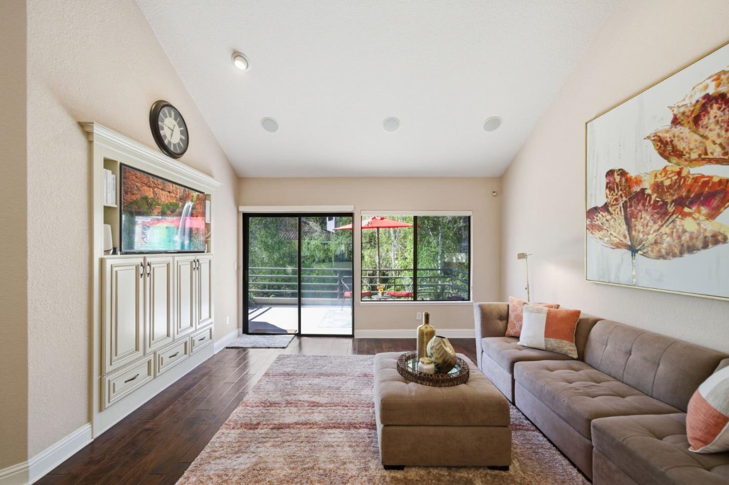 3030 Lakemont Drive 3